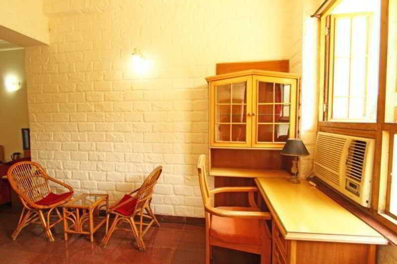 The Cottage Mumbai Exteriör bild